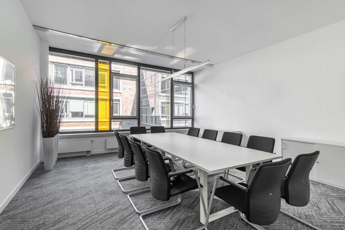 Regus - Frankfurt, AOC interior photo 3