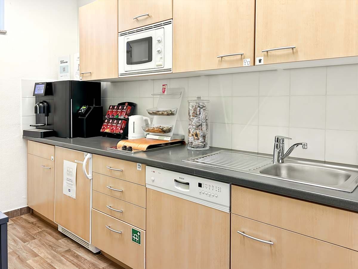 HQ - Neu-Isenburg, Dornhoffstrasse interior photo 12