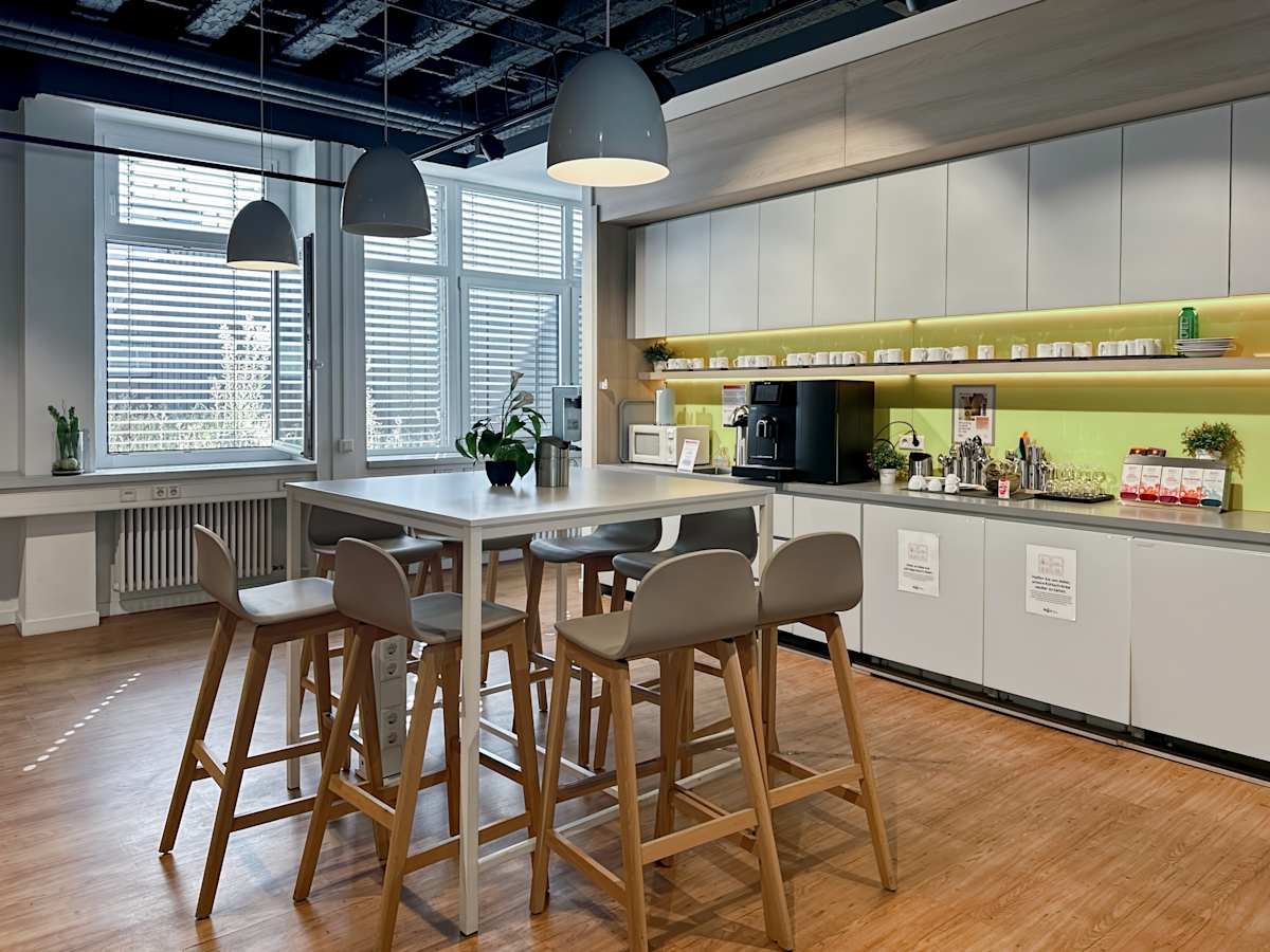Regus - Stuttgart, Friedrichstrasse interior photo 6