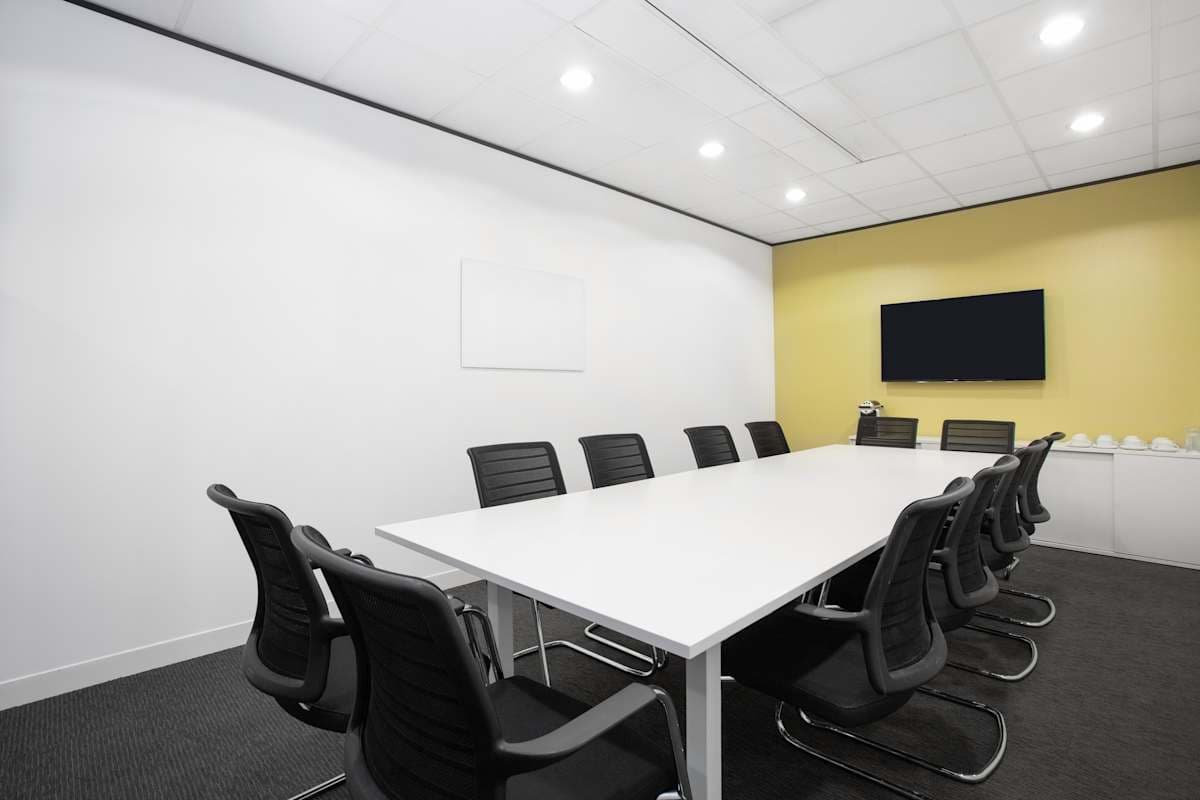 Regus - London, High Street Kensington interior photo 3