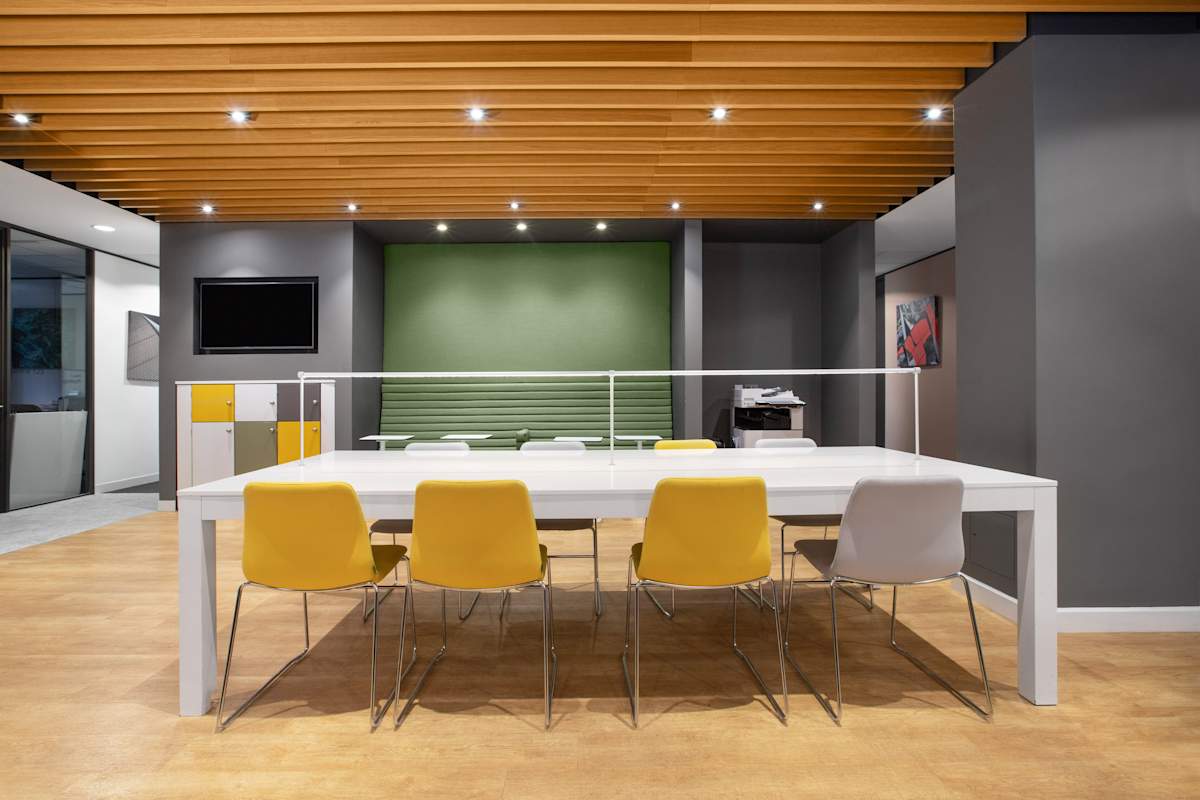 Regus - London, High Street Kensington interior photo 5