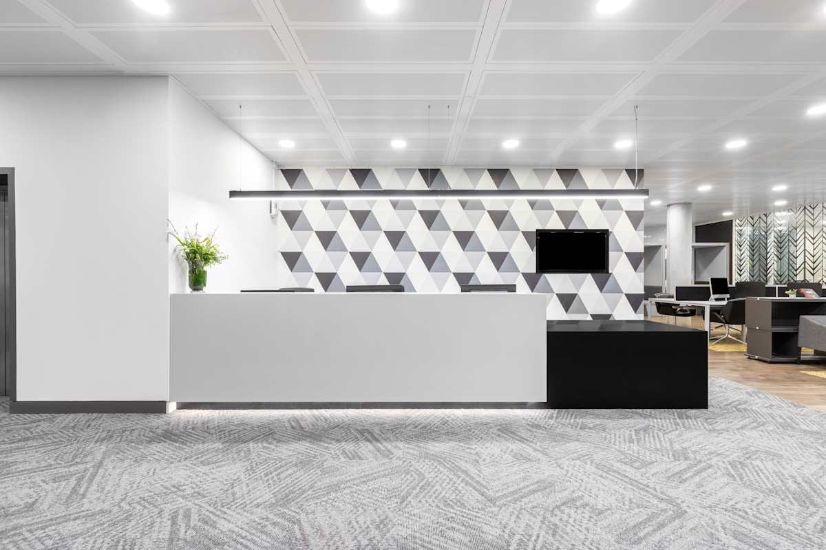 Regus Chiswick Park interior photo 2