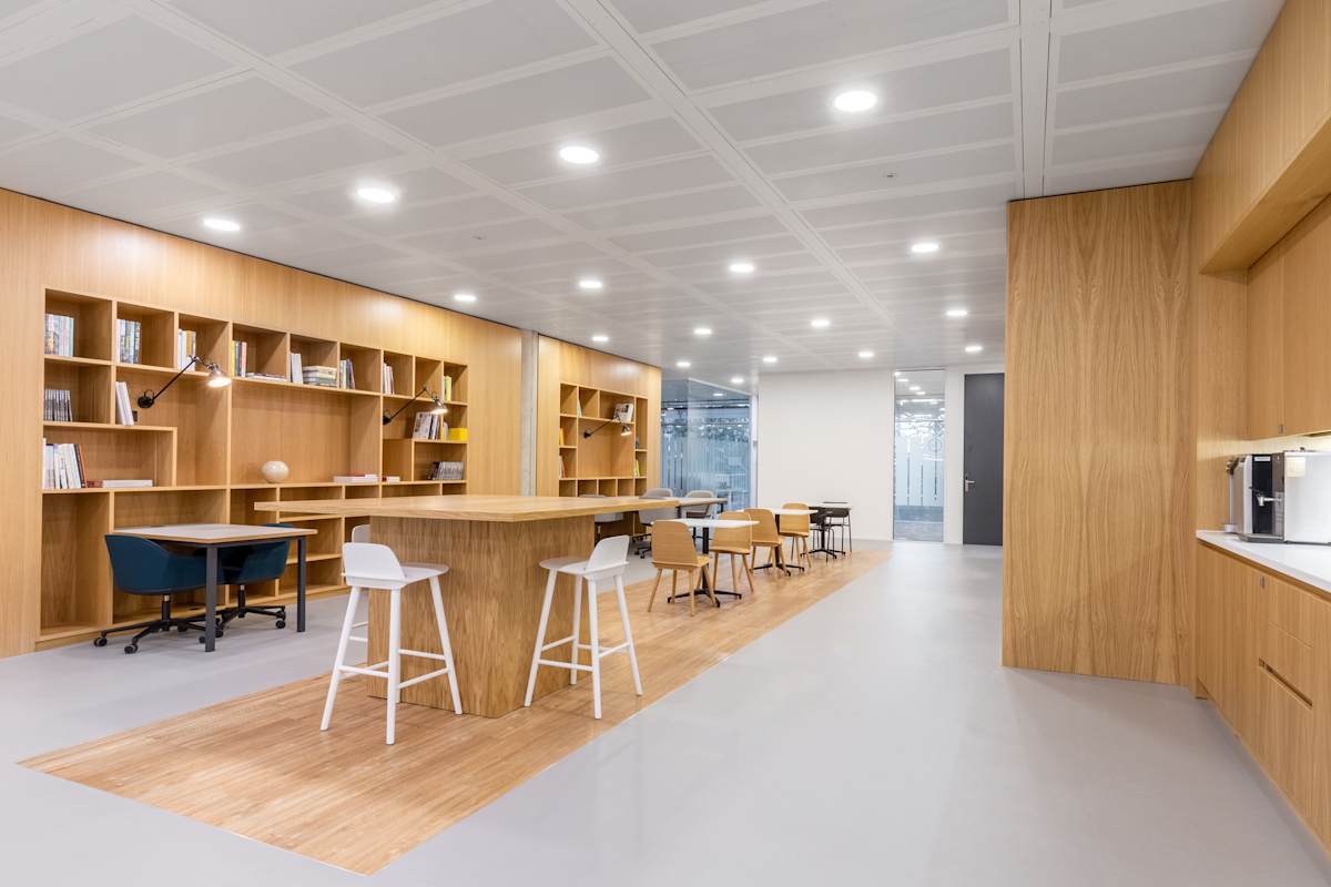 Regus Chiswick Park interior photo 6