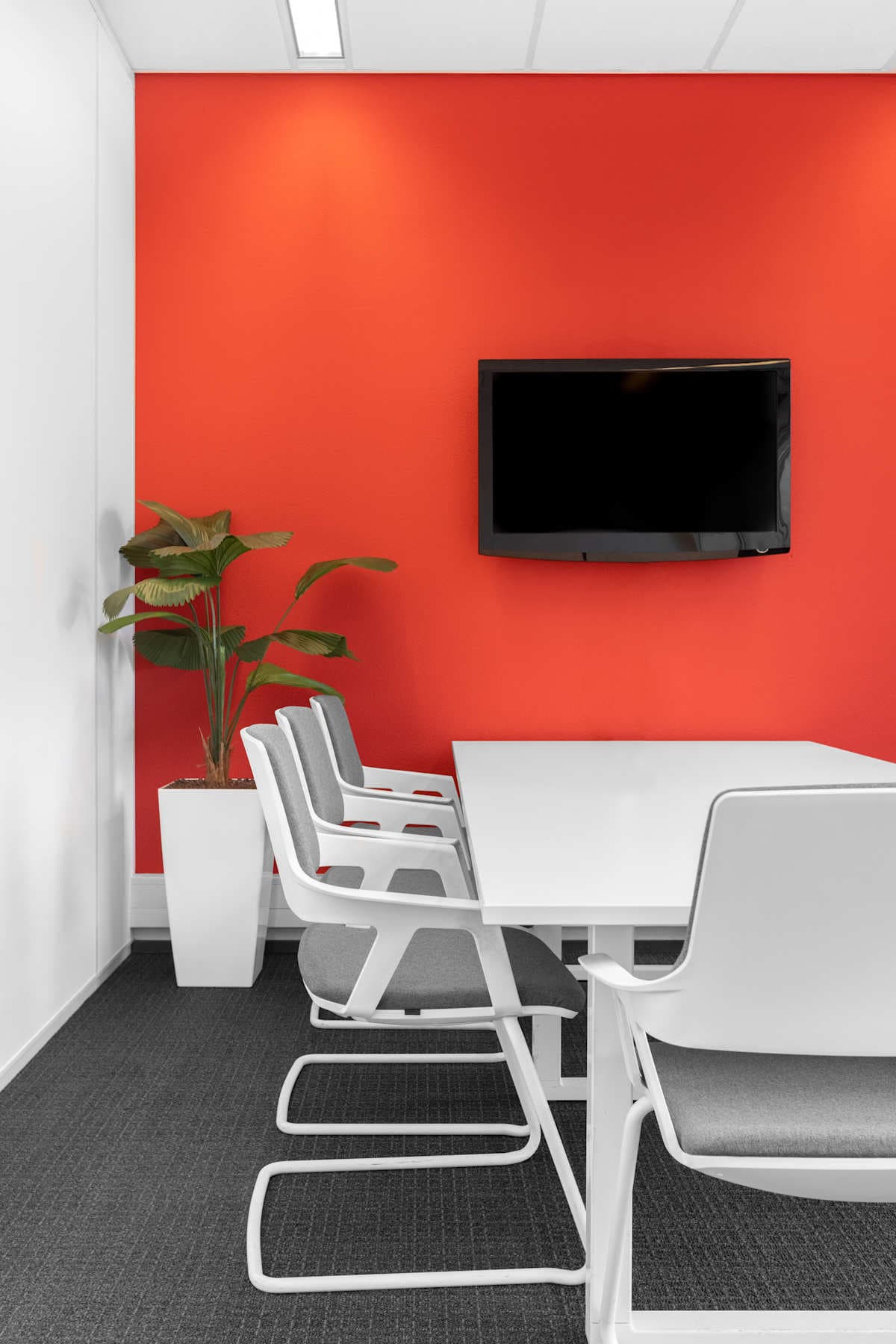 Regus - Schiphol Rijk interior photo 2