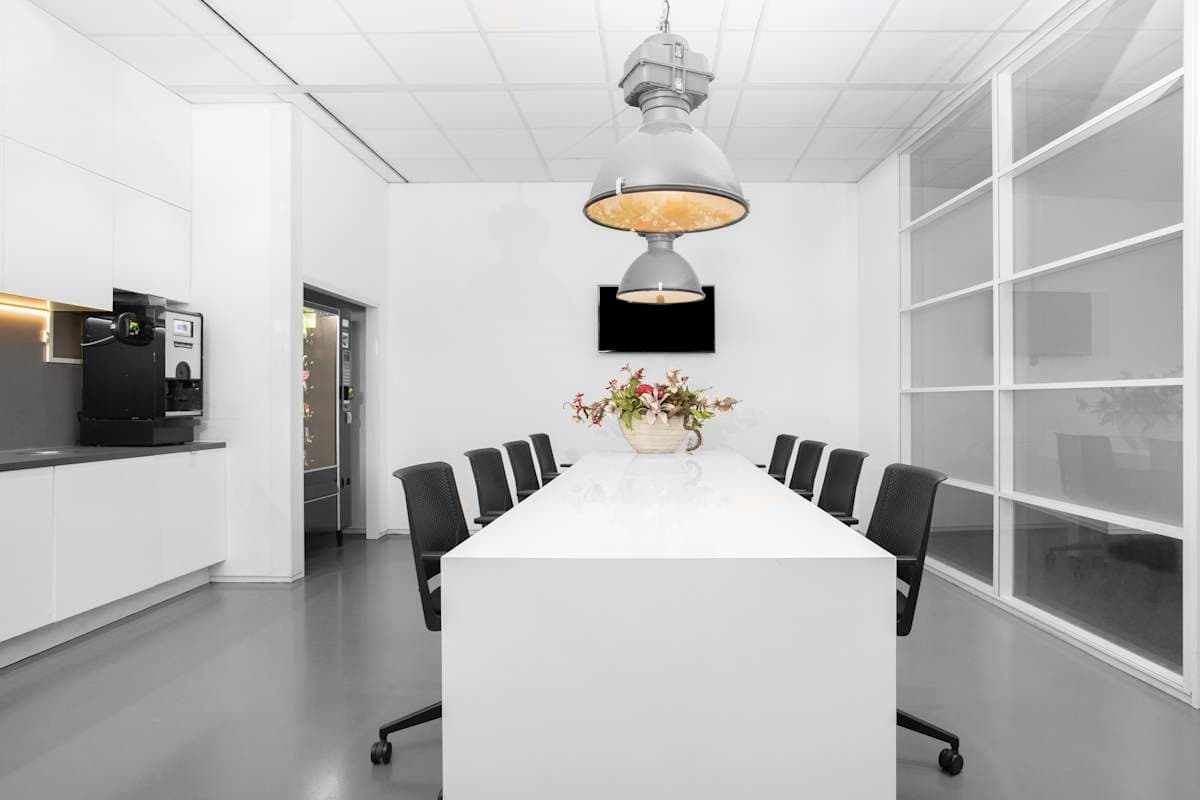 Regus - Schiphol Rijk interior photo 5
