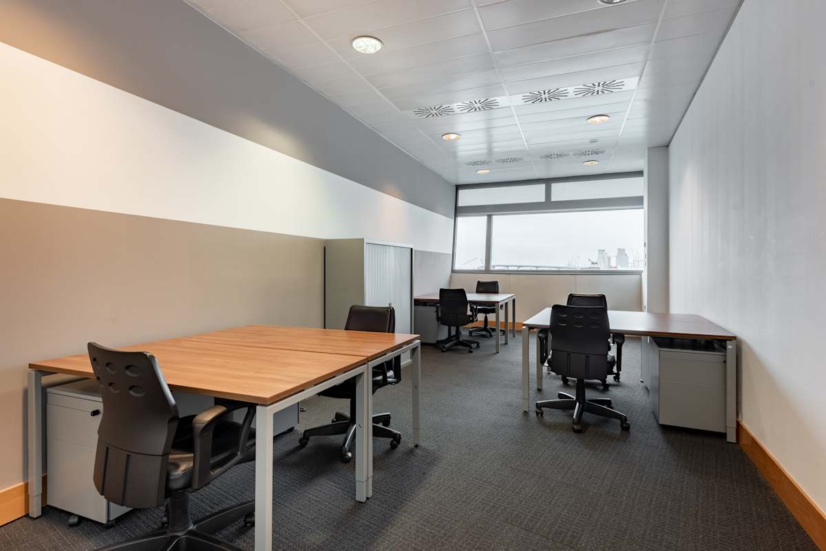 Regus - Barcelona World Trade Centre interior photo 8