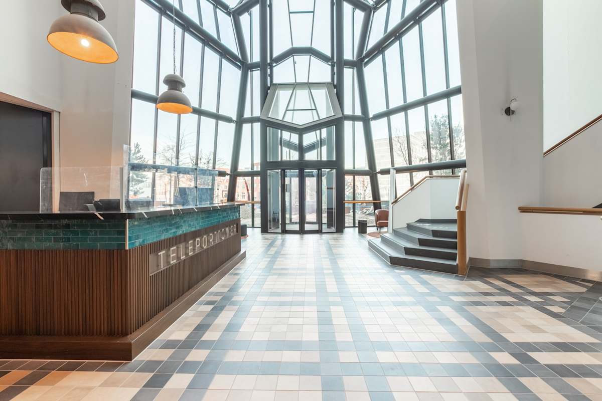 Regus - Amsterdam Sloterdijk Teleport Towers interior photo 2