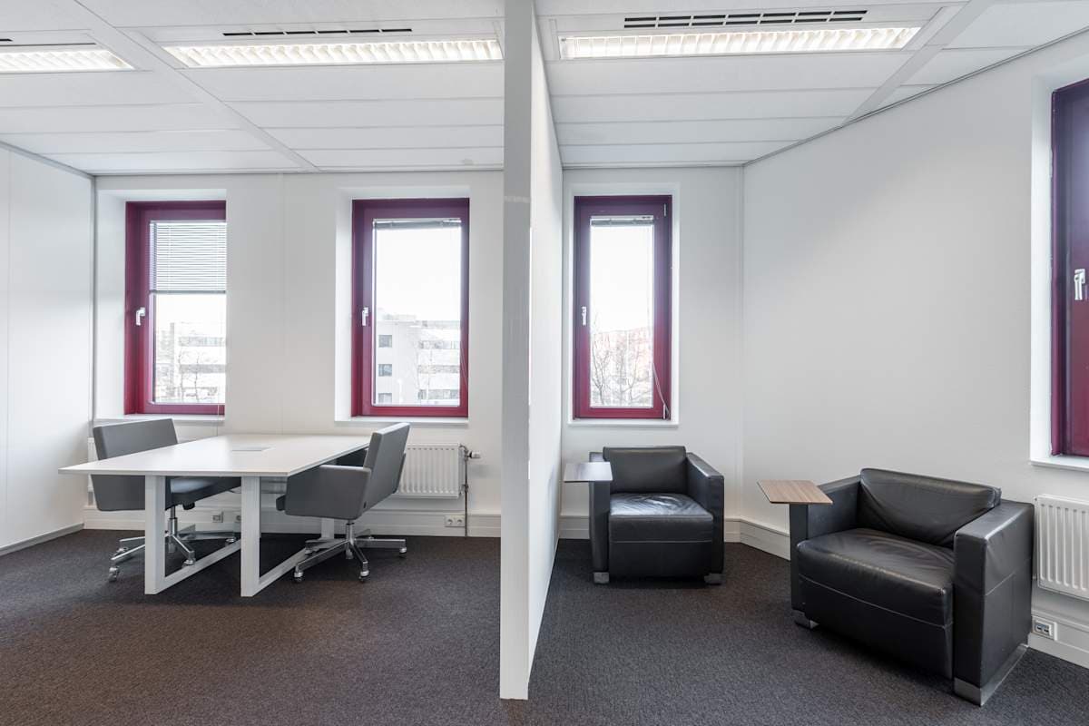 Regus - Amsterdam Sloterdijk Teleport Towers interior photo 5