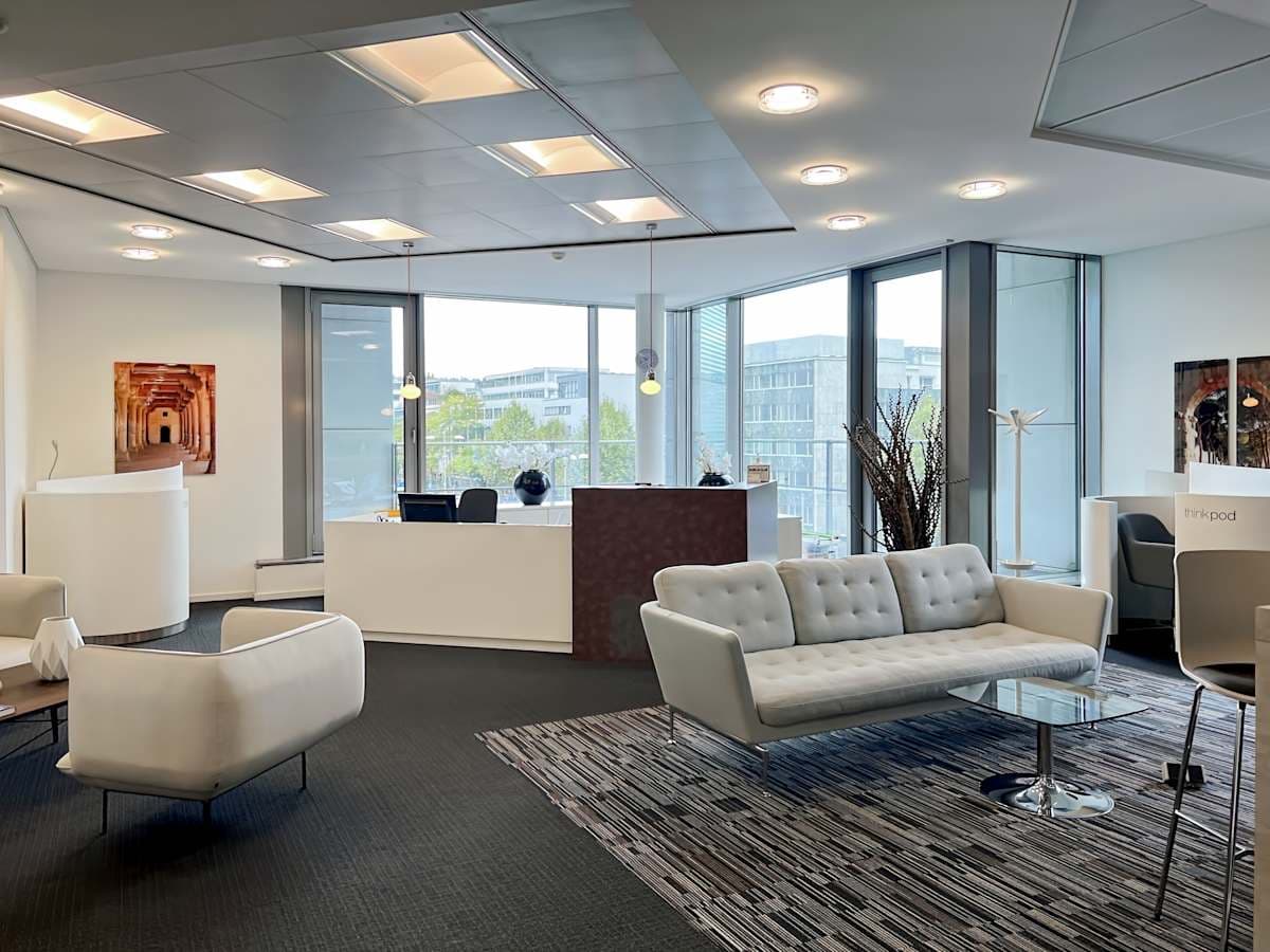 Regus - Stuttgart, Stuttgart City Plaza interior photo 2