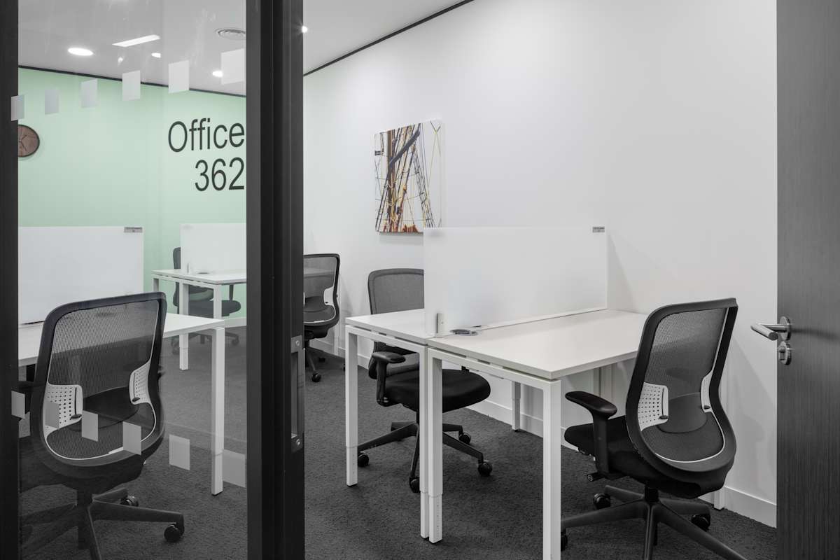 Regus - London, London Bridge - The News Building interior photo 4