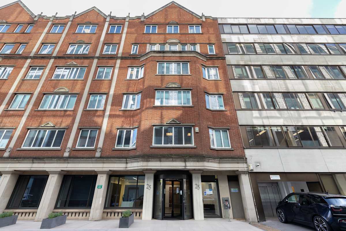 Regus - London, Oxford Street (Marble Arch) interior photo 1