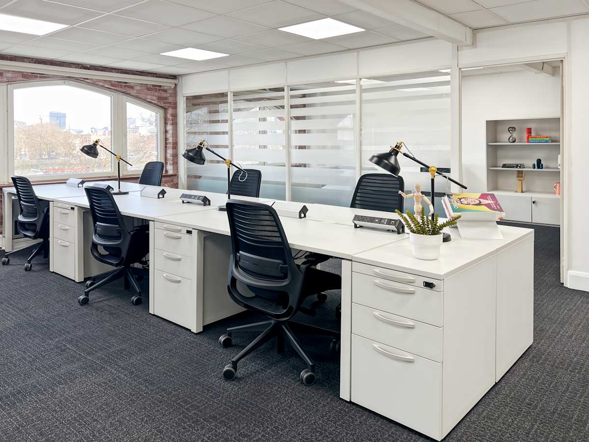 HQ Vauxhall interior photo 15