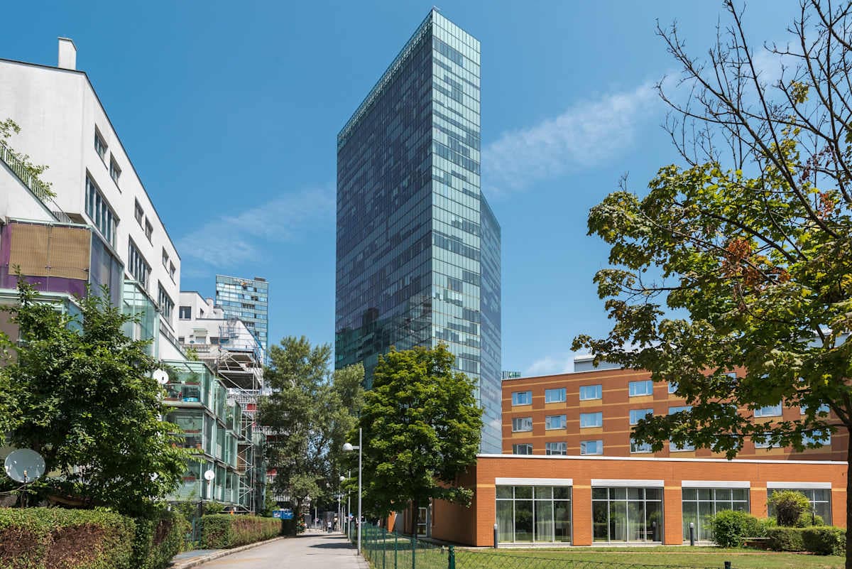 Regus Twin Towers