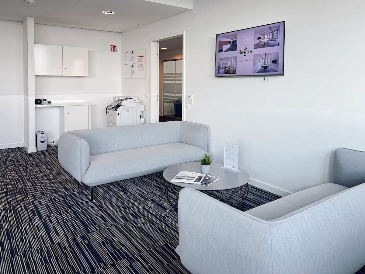 Regus - Hamburg, Mundsburg Tower interior photo 5