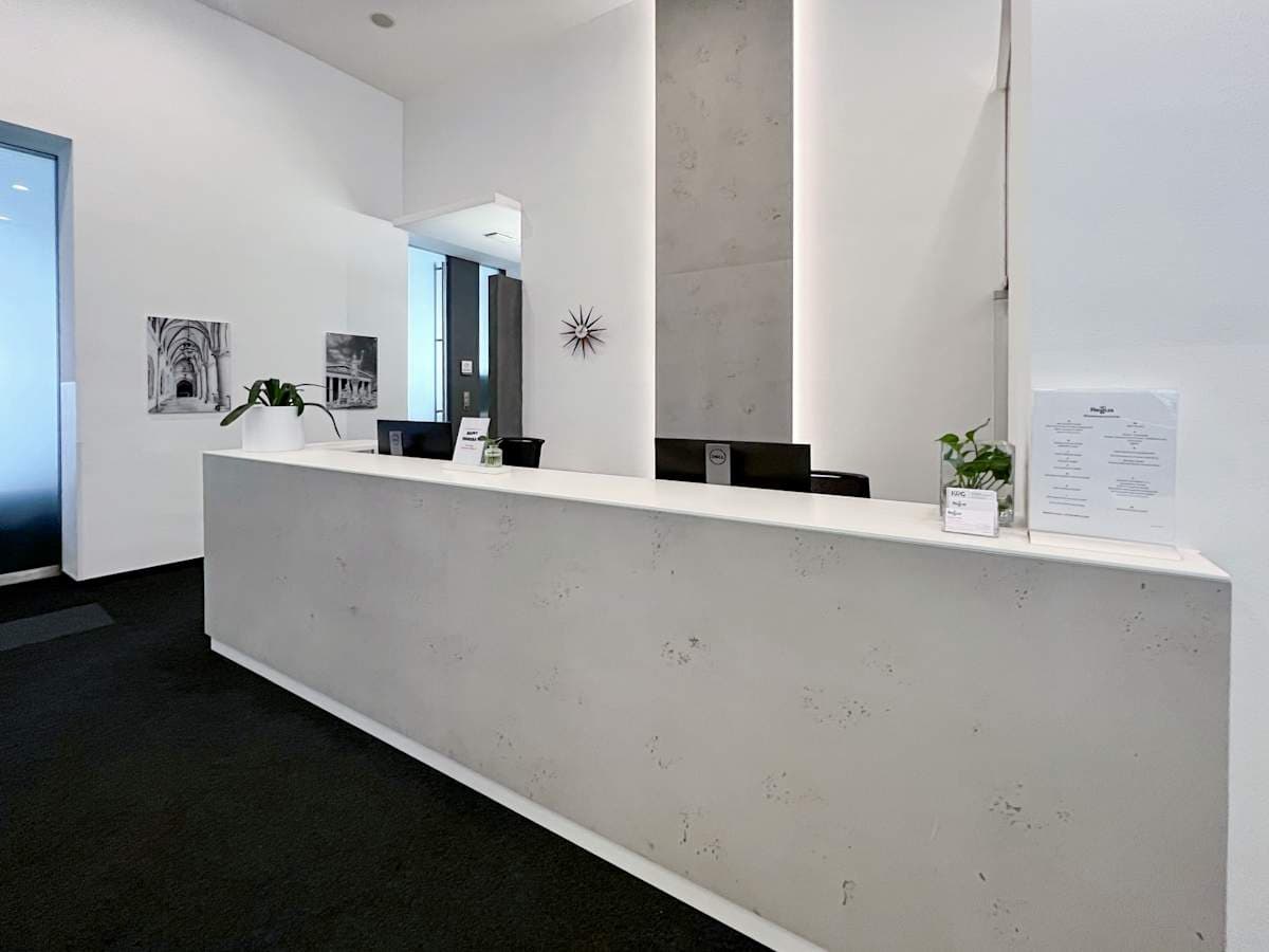 Regus Le Palais interior photo 2
