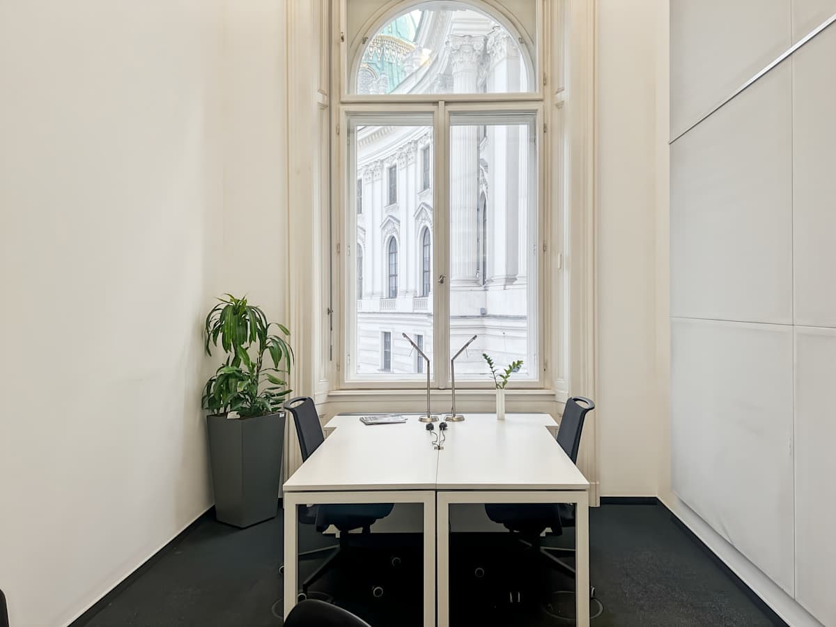 Regus Le Palais interior photo 8