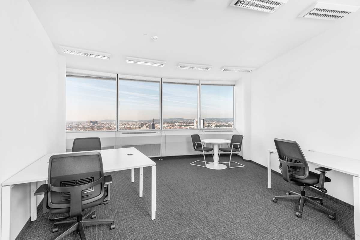 Regus Millennium Tower interior photo 4