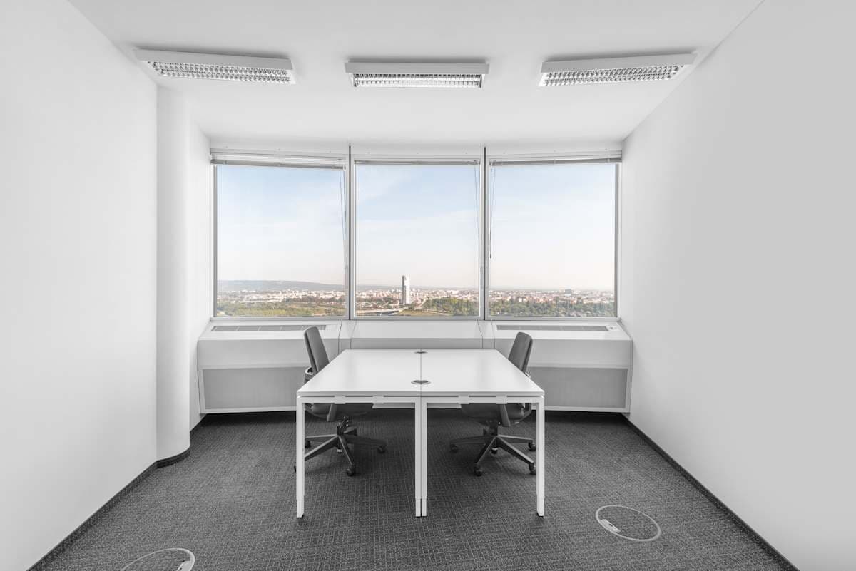 Regus Millennium Tower interior photo 7