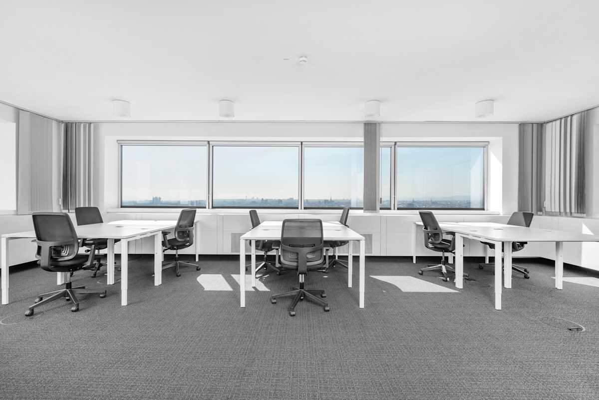 Regus Millennium Tower interior photo 8