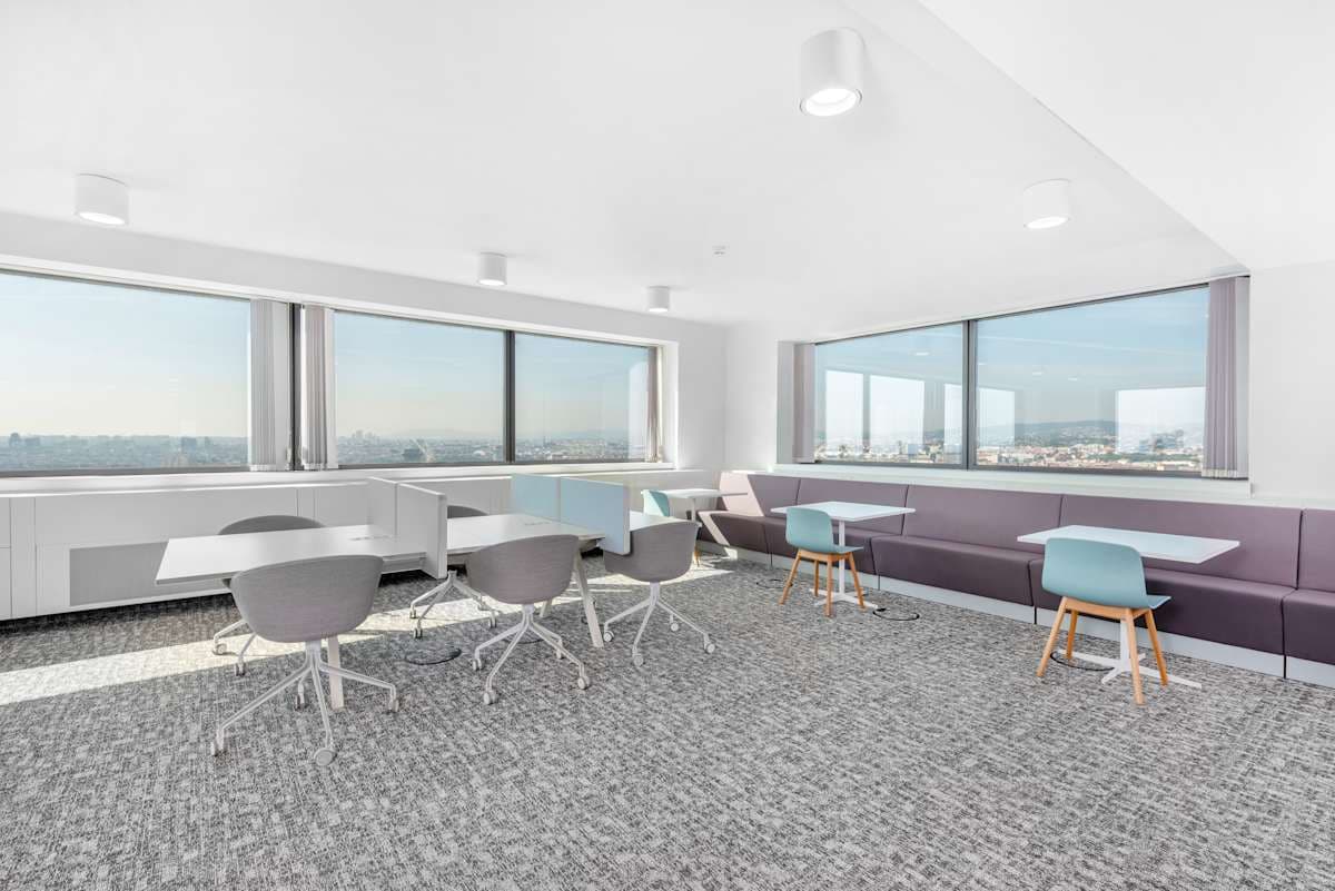 Regus Millennium Tower interior photo 9