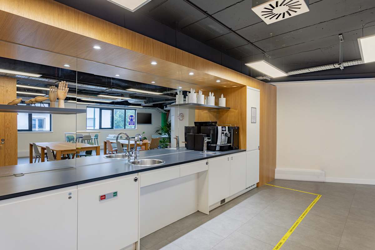 Spaces Teddington interior photo 6
