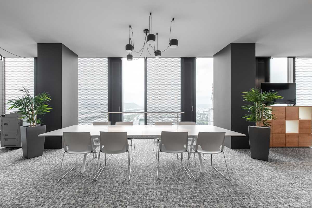 Regus DC Tower interior photo 3