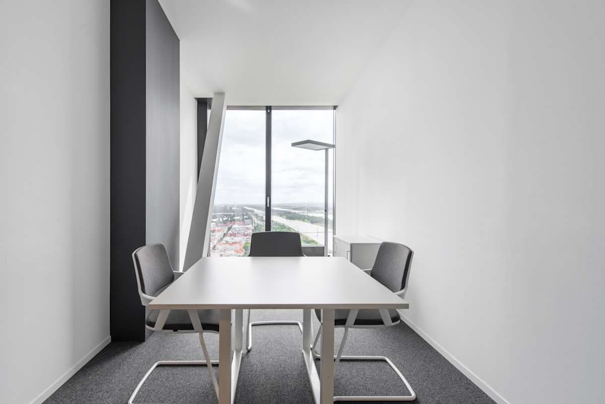 Regus DC Tower interior photo 6