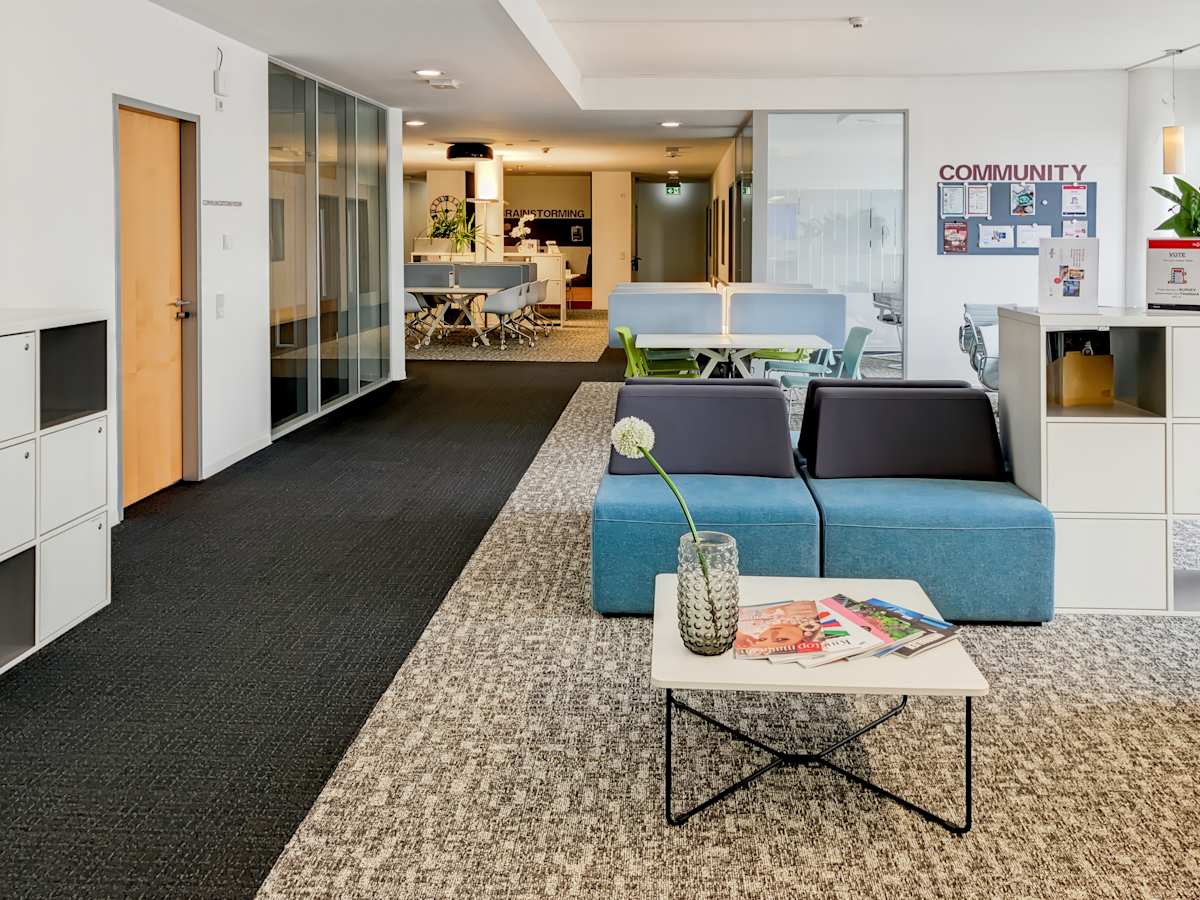 Regus - Eschborn, Business Park interior photo 10