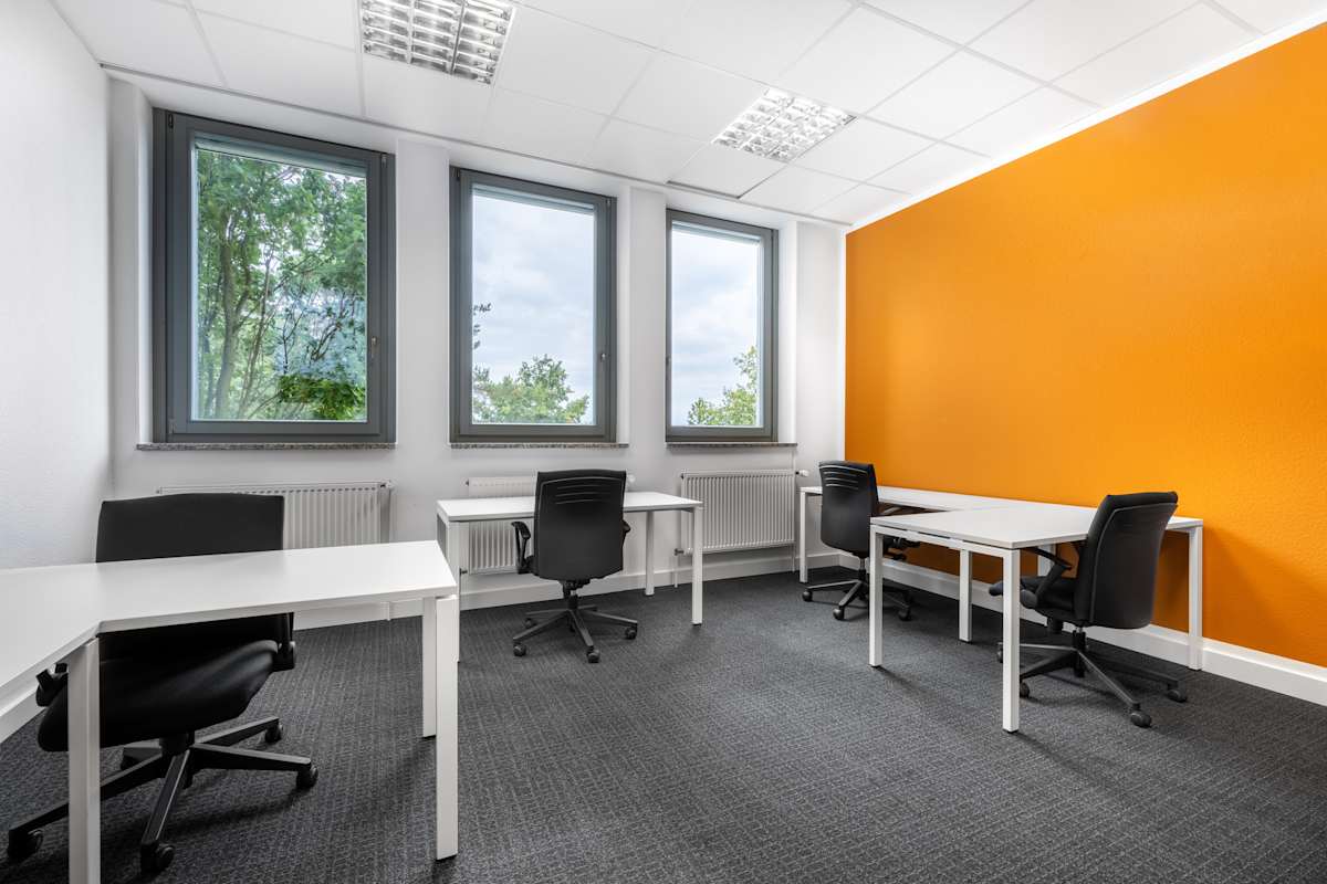 Regus Nürnberg Südwestpark interior photo 4