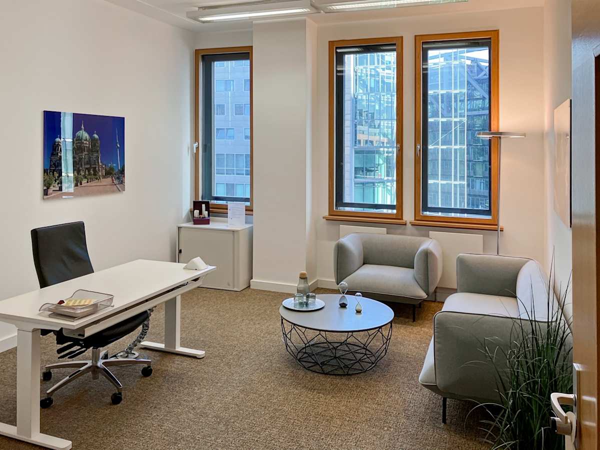 Signature by Regus interior photo 4