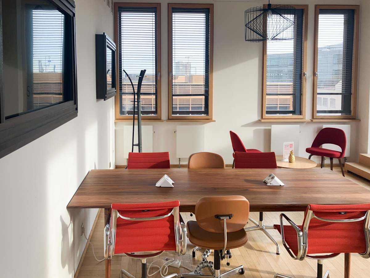 Signature by Regus interior photo 6