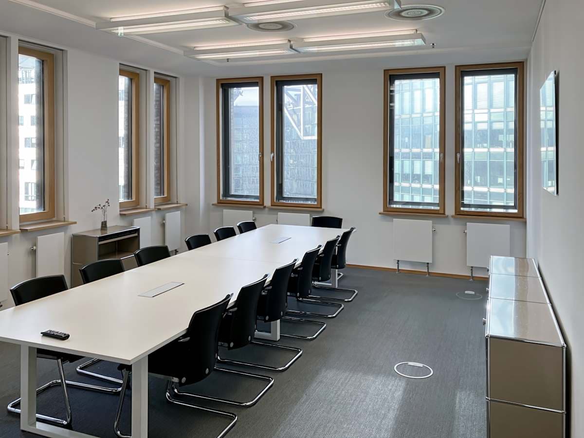 Signature by Regus interior photo 8