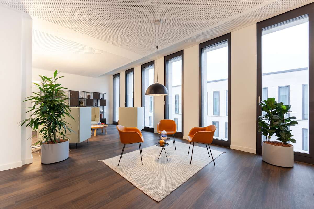 Regus Bremen City Gate interior photo 10
