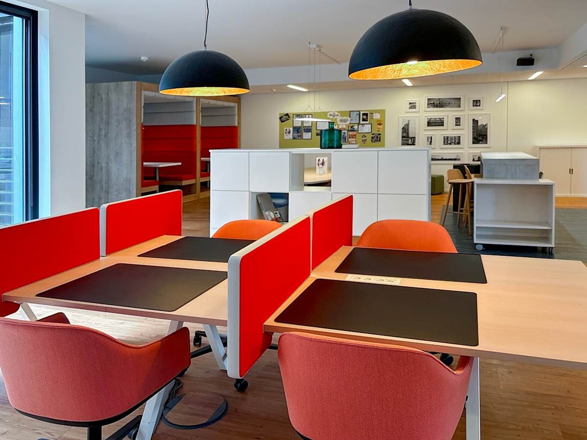 Regus - Hamburg, Hamburg City Nord interior photo 13