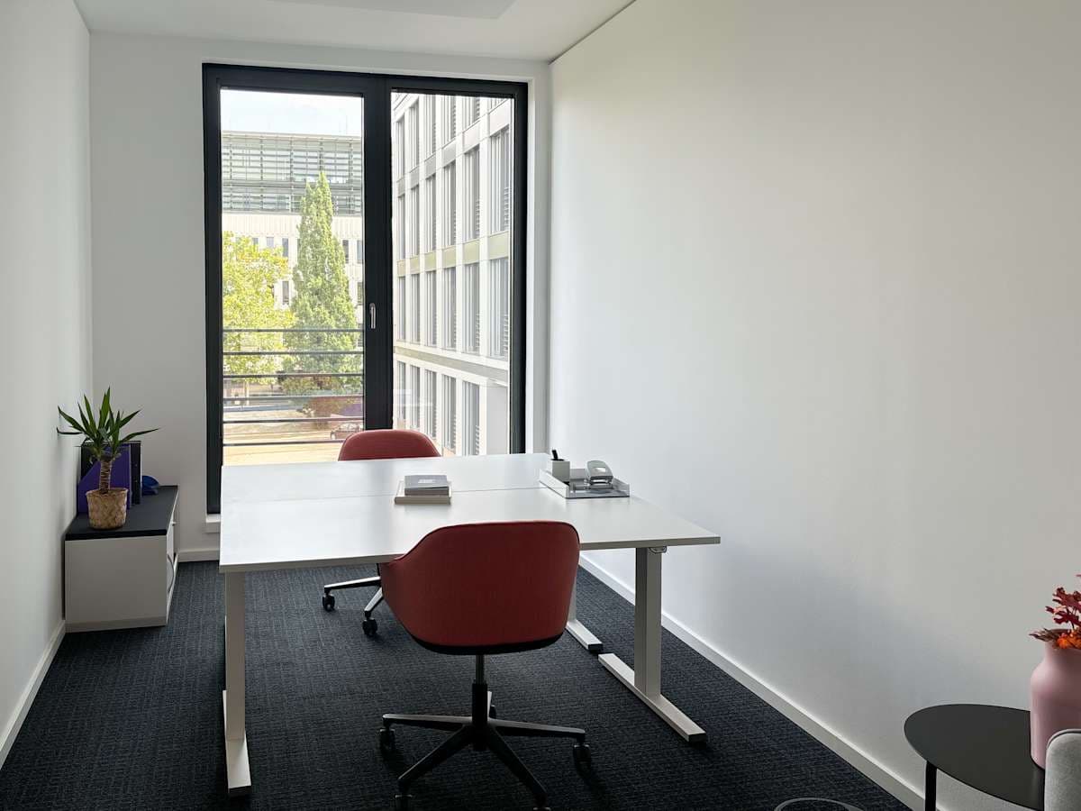 Regus - Hamburg, Hamburg City Nord interior photo 4