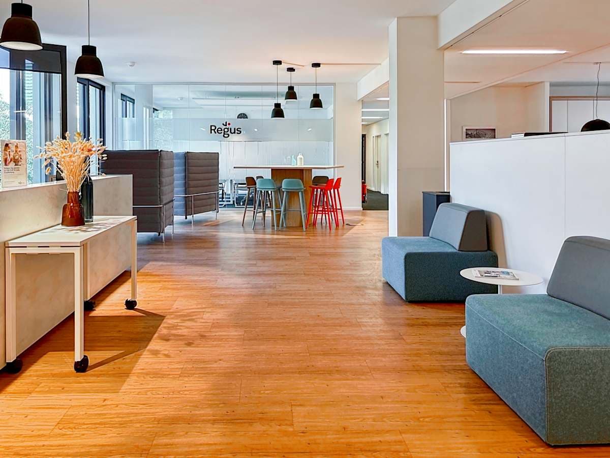 Regus - Hamburg, Hamburg City Nord interior photo 6