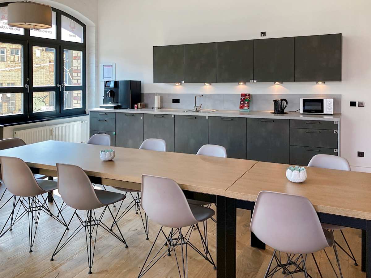 Regus Leuchtenfabrik interior photo 6