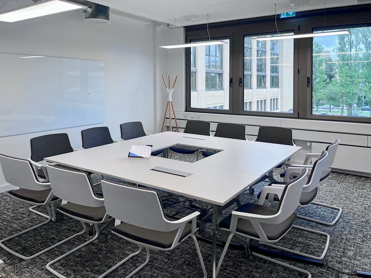 Regus - Munich, Perlach interior photo 3