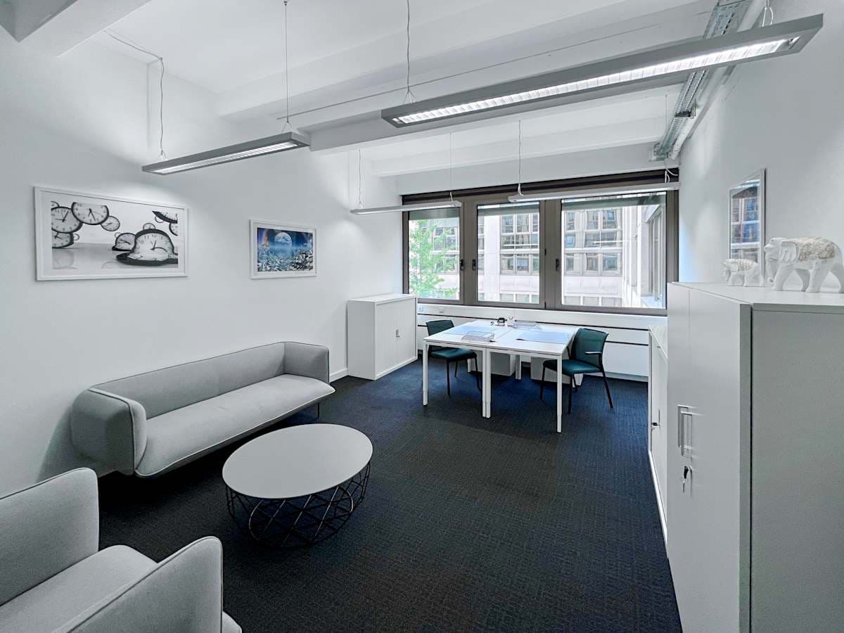 Regus - Munich, Perlach interior photo 4