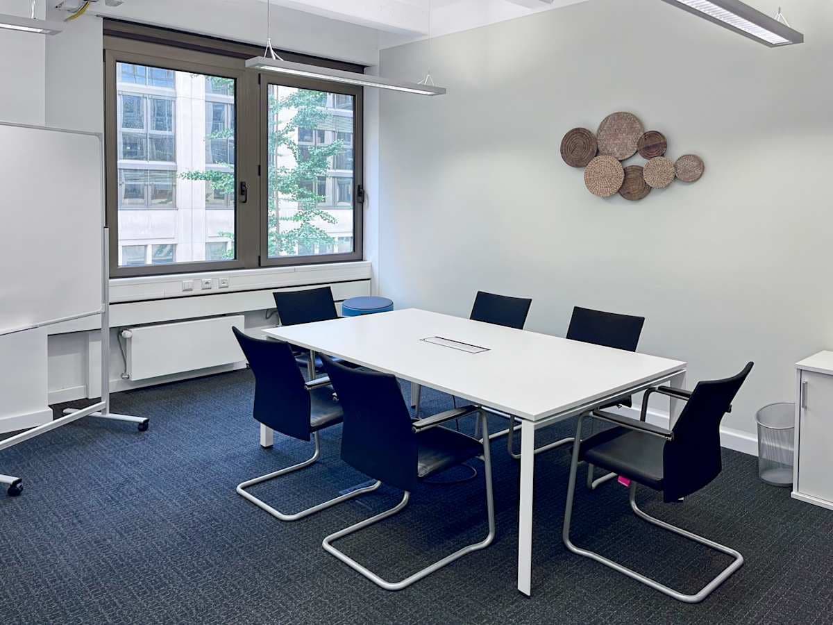 Regus - Munich, Perlach interior photo 9