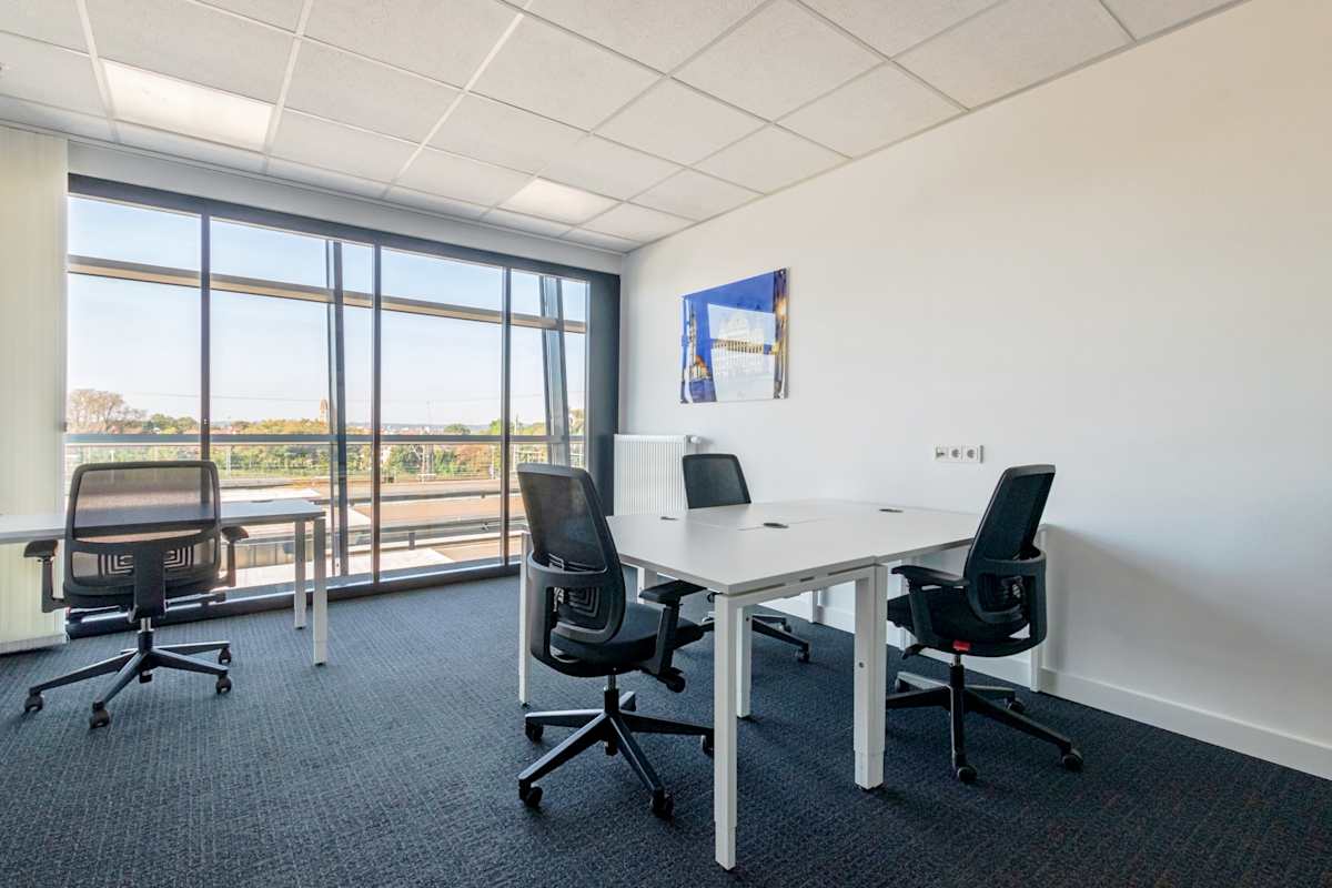 Regus - Augsburg, Augsburg Hauptbahnhof interior photo 4