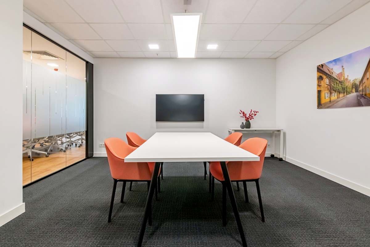 Regus - Augsburg, Augsburg Hauptbahnhof interior photo 9