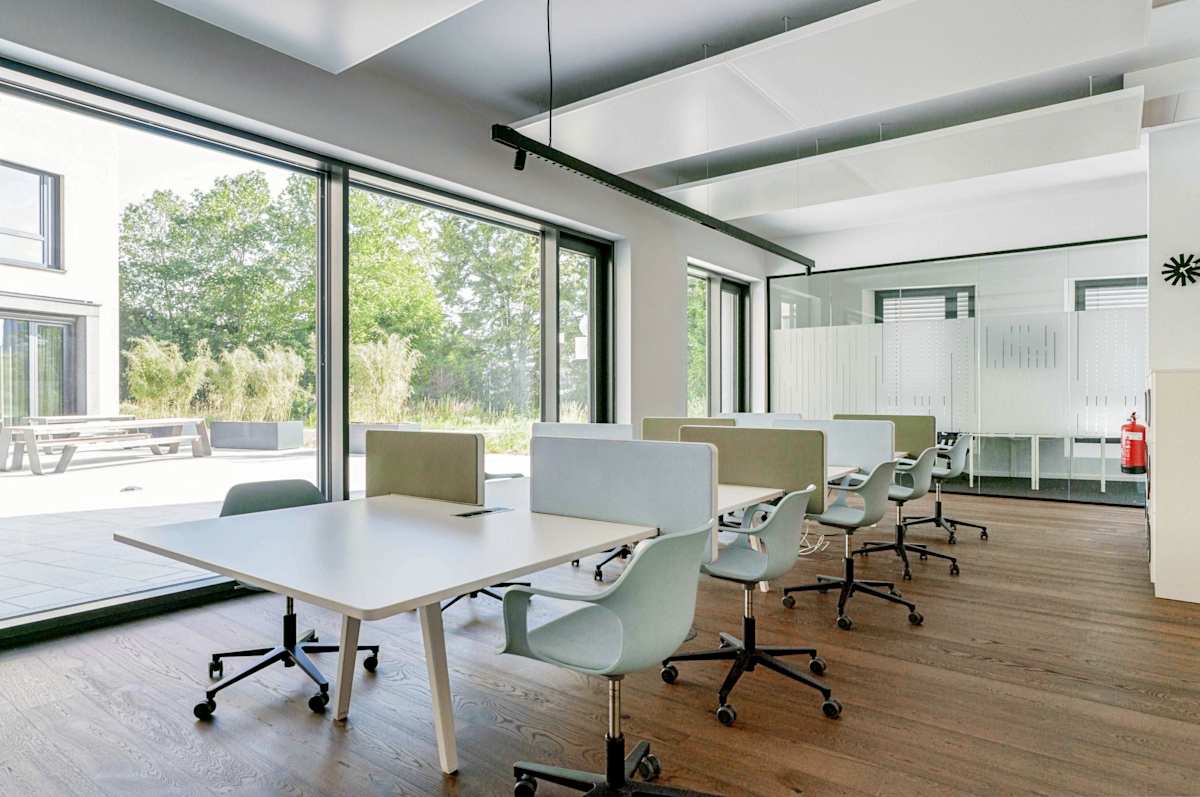 Regus Heidelberg Stadttor Ost interior photo 12