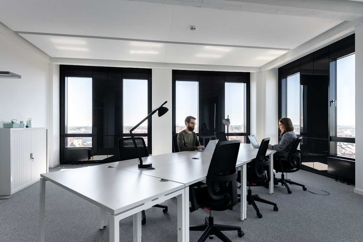 Spaces Kallmorgen Tower interior photo 4