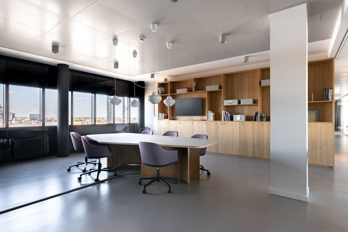 Spaces Kallmorgen Tower interior photo 5