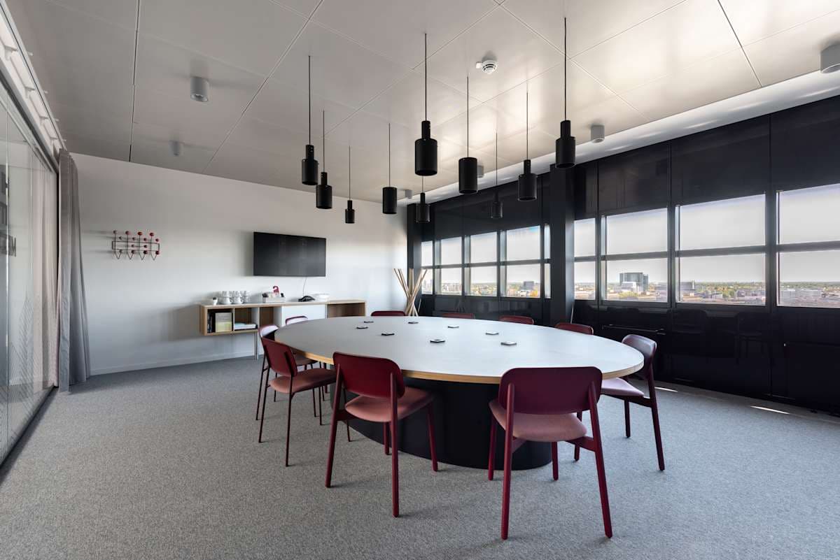 Spaces Kallmorgen Tower interior photo 6