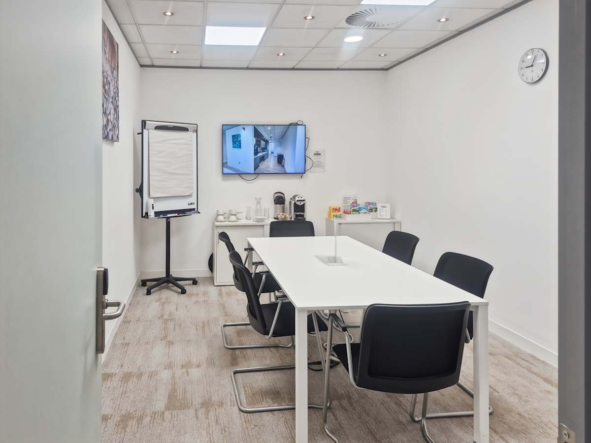 Regus - London, Enfield Innova Park interior photo 3