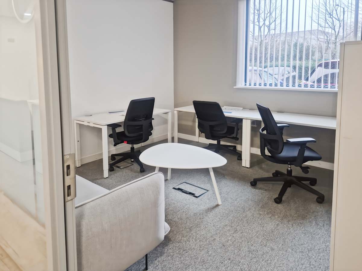 Regus - London, Enfield Innova Park interior photo 8