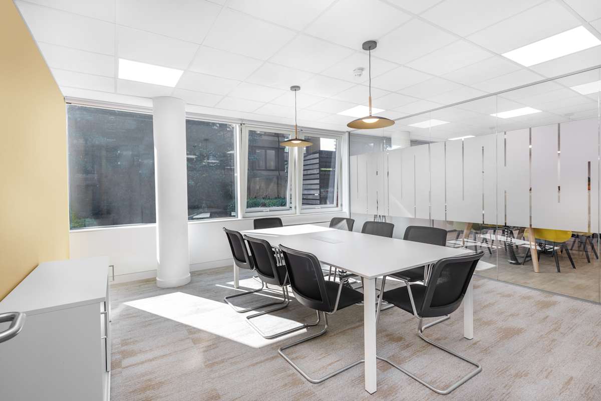 Regus - London, Bromley South interior photo 3