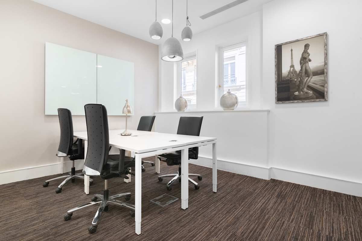 Signature Faubourg St Honoré interior photo 4